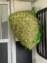 Load image into Gallery viewer, KM Elite Travel/Pony Haynet - 23"